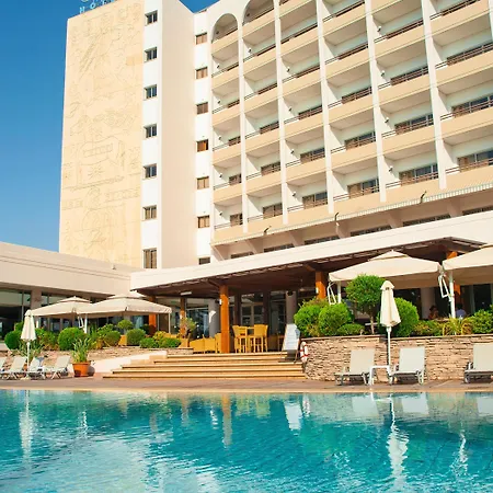 アヤックス 4* リマソール